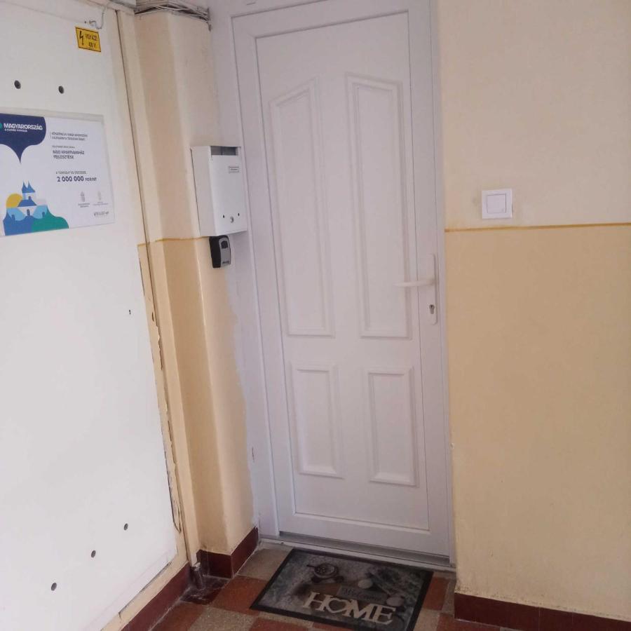 M&D Apartman Eger Exteriör bild