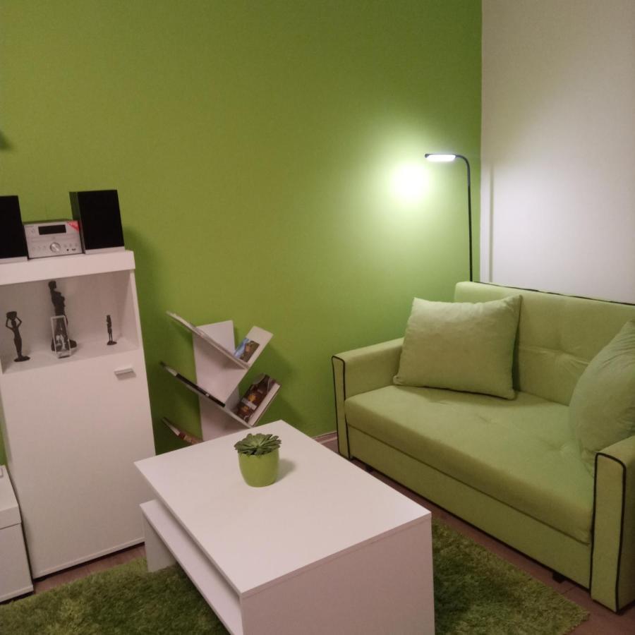 M&D Apartman Eger Exteriör bild